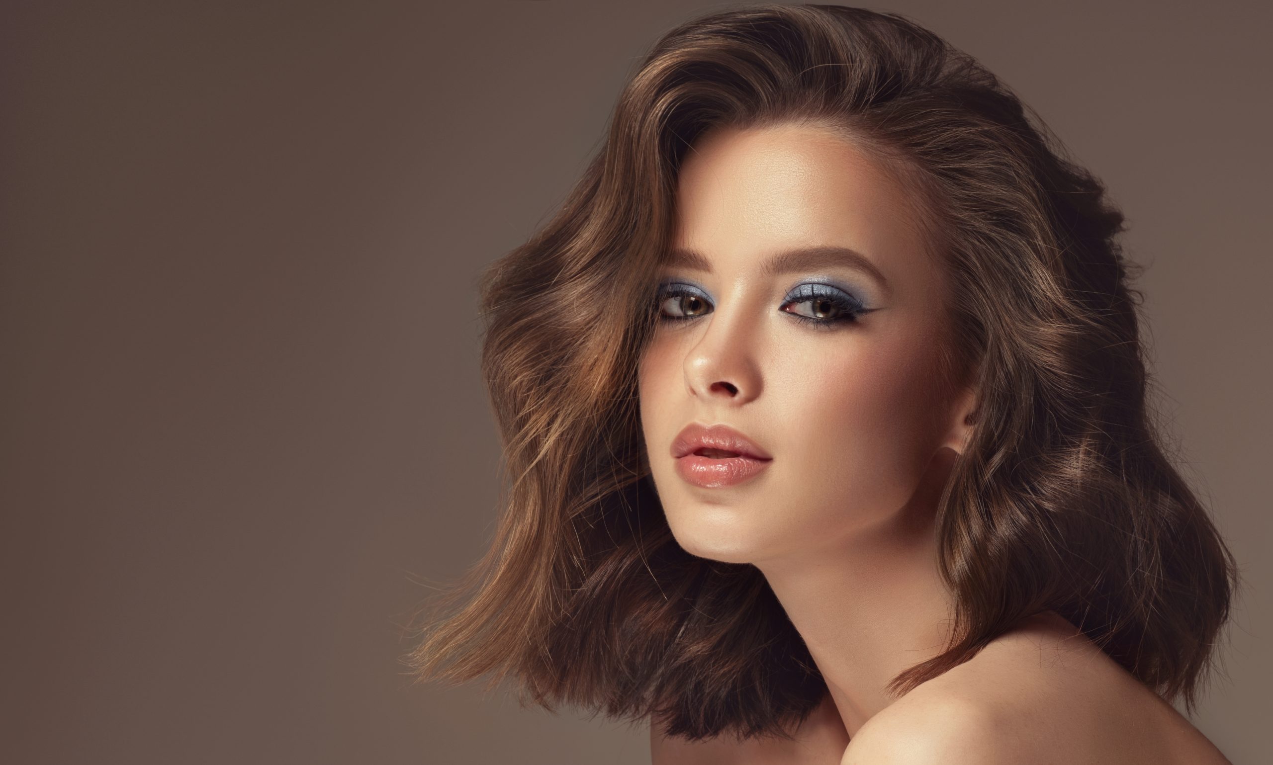 שיטת מיקרוליינס למילוי בפדחת ובקדמת הראש שיטת מיקרוליינס למילוי בפדחת ובקדמת הראש shutterstock 2489097205 scaled