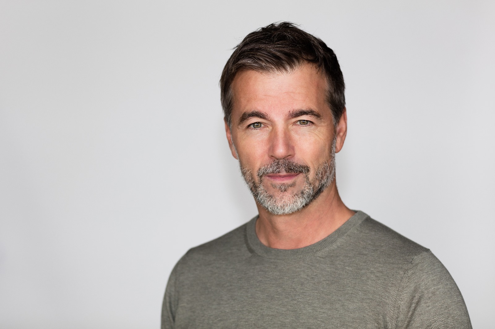 תוספות שיער ותדמית מקצועית תוספות שיער ותדמית מקצועית WhatsApp Image 2025 05 18 at 13